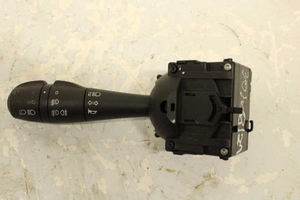 COMMODO DACIA ( COTE CLIGNOTEUR ) - Vue 1